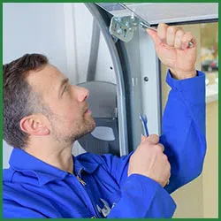 Quality Garage Door Houston, TX 713-936-4558 - side-t-21-gr-39m-garage-door-installation